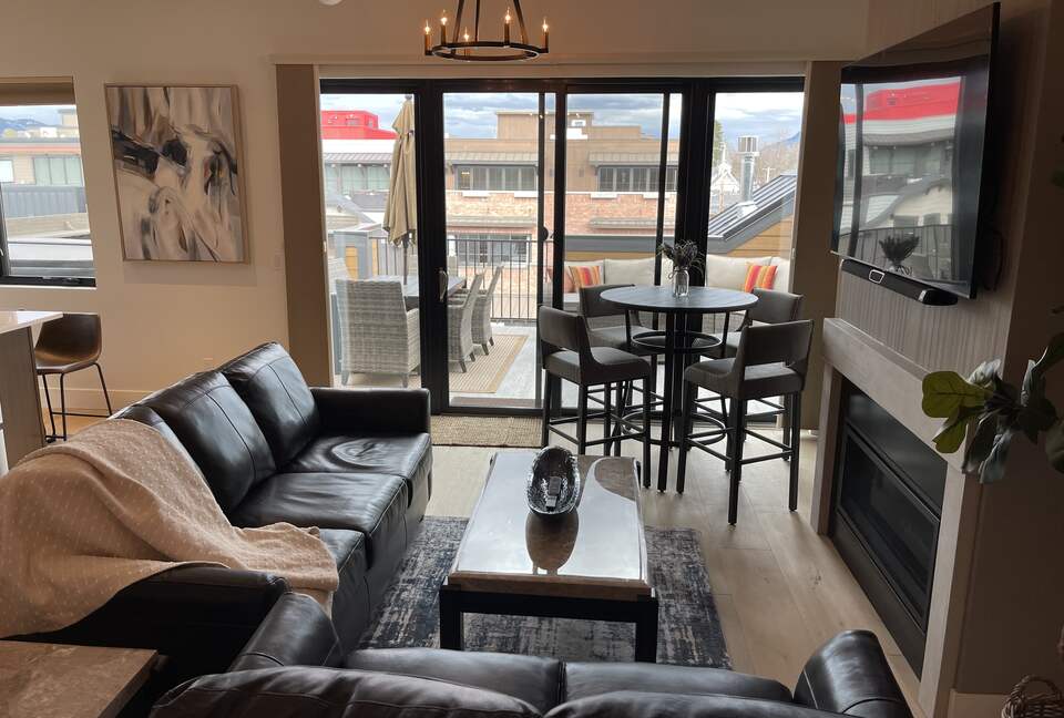 Luxury Penthouse with a Hot Tub on Central Ave - Whitefish, Montana