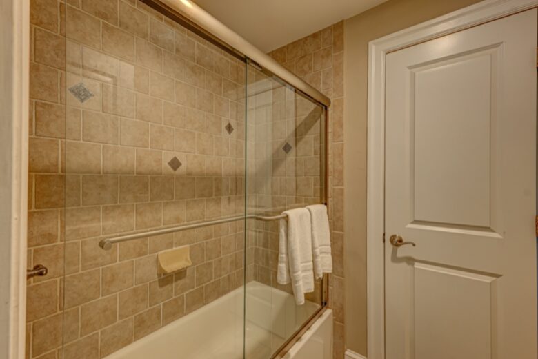 Falcon’s Nest Riverfront Mountain Retreat - mccaysville, Georgia