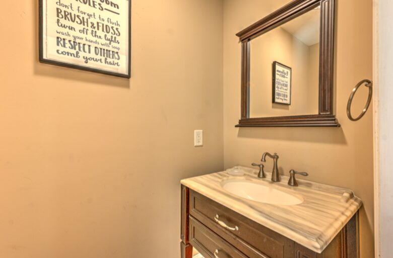 Falcon’s Nest Riverfront Mountain Retreat - mccaysville, Georgia