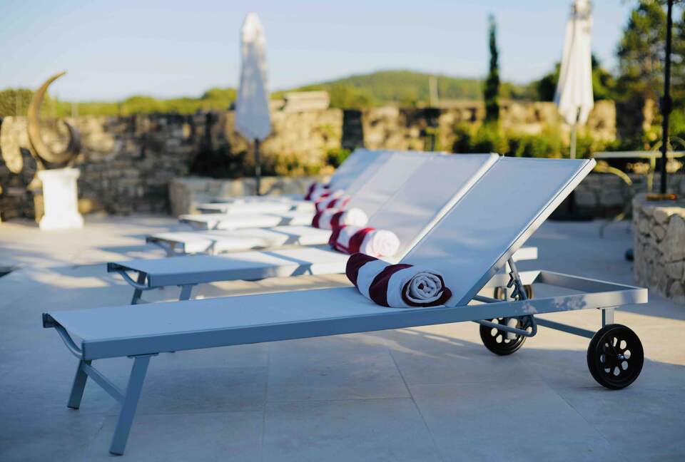 Luxury Villa In the Heart of The Luberon 'Golden Triangle' - Roussillon, Vaucluse, France