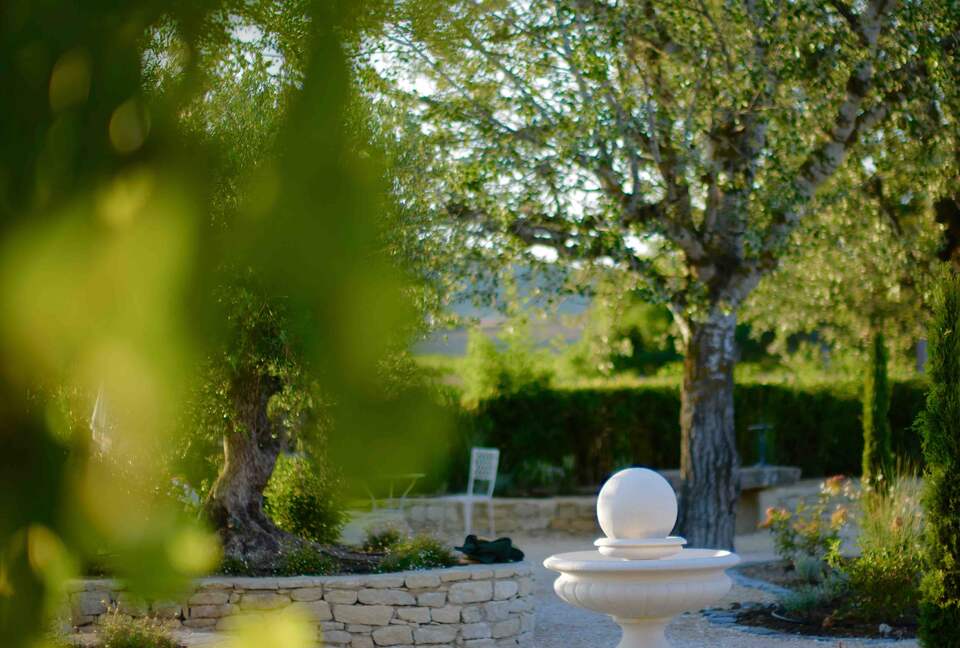Luxury Villa In the Heart of The Luberon 'Golden Triangle' - Roussillon, Vaucluse, France