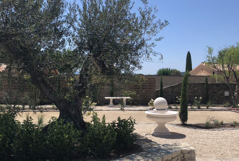 Luxury Villa In the Heart of The Luberon 'Golden Triangle' - Roussillon, Vaucluse, France