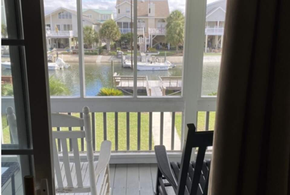 Ocean Isle Beach Retreat - Ocean Isle Beach, North Carolina