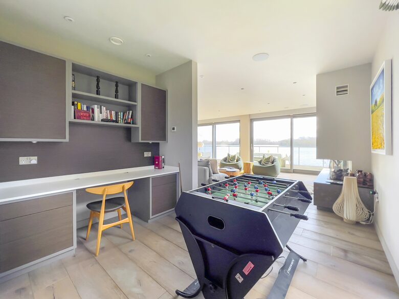 Mallard Lodge - Lechlade, United Kingdom