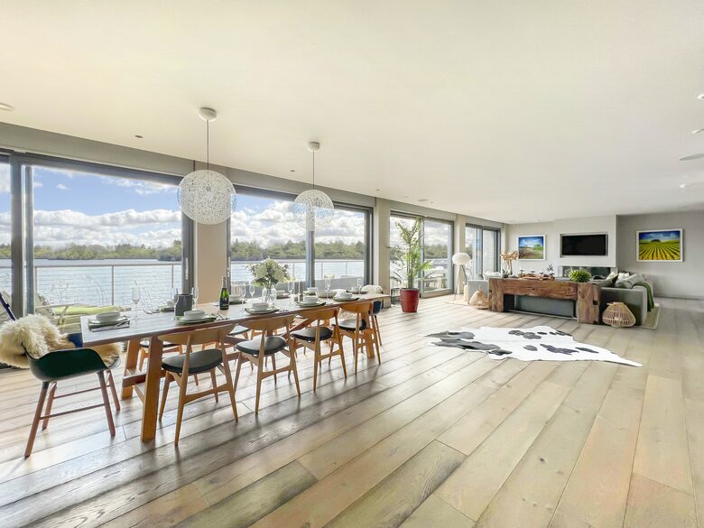 Mallard Lodge - Lechlade, United Kingdom