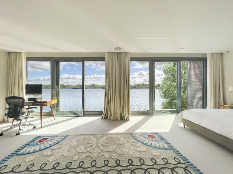 Mallard Lodge - Lechlade, United Kingdom