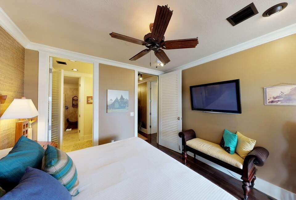 C300 Custom Ocean View Penthouse - Kauai, Hawaii