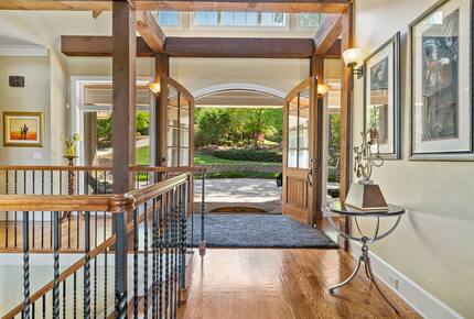 Gorgeous Lakefront Lodge with a Pool and Dock - Fort Mill, South Carolina