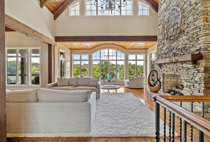 Gorgeous Lakefront Lodge with a Pool and Dock - Fort Mill, South Carolina