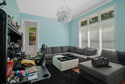 Gorgeous Lakefront Lodge with a Pool and Dock - Fort Mill, South Carolina