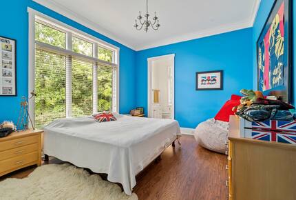 Gorgeous Lakefront Lodge with a Pool and Dock - Fort Mill, South Carolina