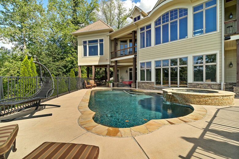 Gorgeous Lakefront Lodge with a Pool and Dock - Fort Mill, South Carolina