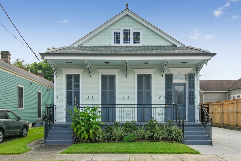 Historic Newly-Renovated Retreat - Arabi, Louisiana