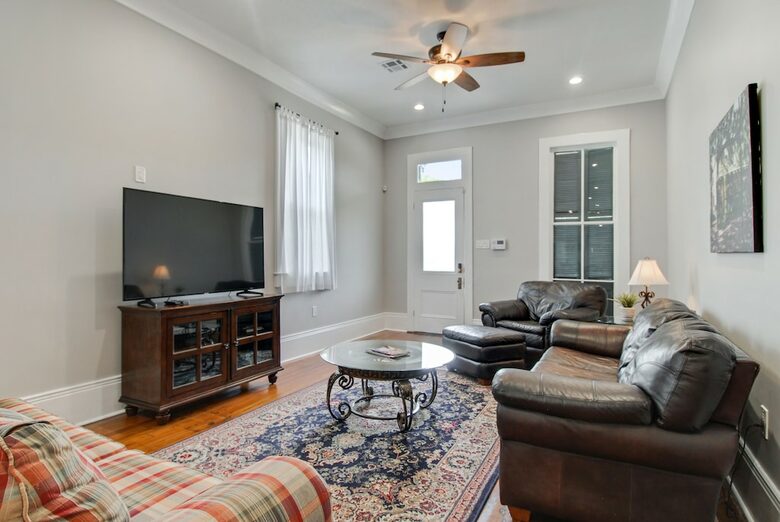 Historic Newly-Renovated Retreat - Arabi, Louisiana