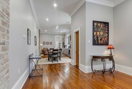 Historic Newly-Renovated Retreat - Arabi, Louisiana