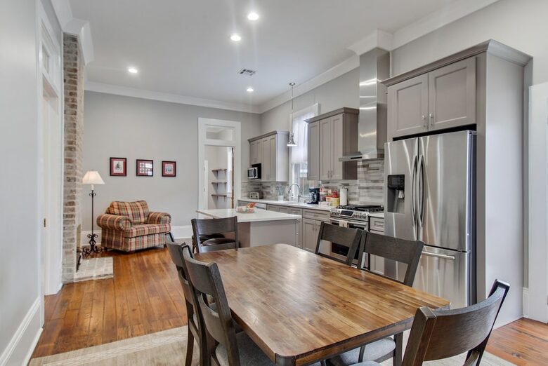 Historic Newly-Renovated Retreat - Arabi, Louisiana