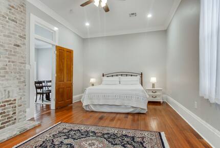 Historic Newly-Renovated Retreat - Arabi, Louisiana