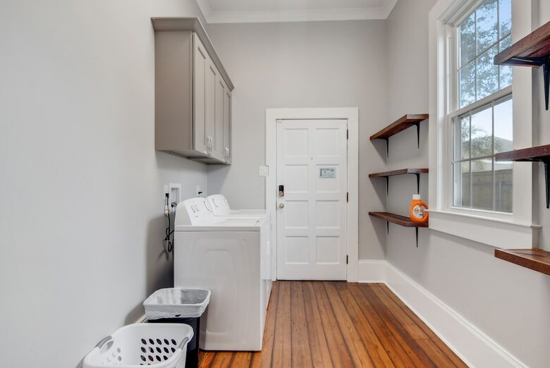 Historic Newly-Renovated Retreat - Arabi, Louisiana