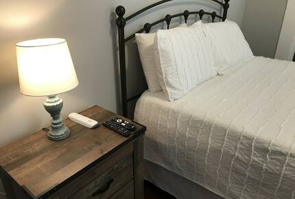 Historic Newly-Renovated Retreat - Arabi, Louisiana