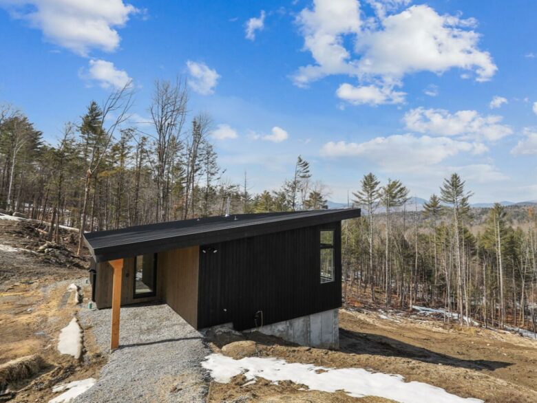 "The Landry" Mountain Retreat in Stowe Hollow - Stowe, Vermont
