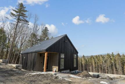 "The Thomas" Cozy Comfort with Expansive Vistas - Stowe, Vermont