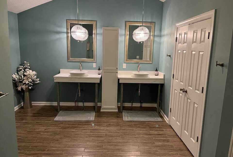 Sunset Summit on Lake Lanier - Lula, Georgia