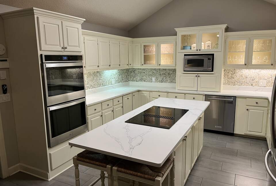 Sunset Summit on Lake Lanier - Lula, Georgia