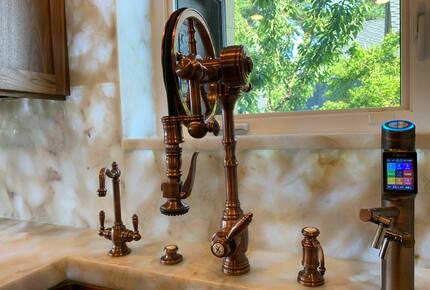 Golden Sunset Villa - Seattle, Washington