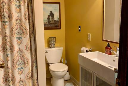 Golden Sunset Villa - Seattle, Washington