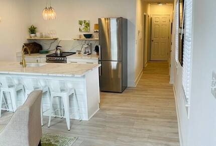 Charming Getaway In Downtown Charleston - Charleston, South Carolina