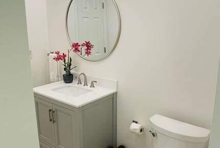 Charming Getaway In Downtown Charleston - Charleston, South Carolina