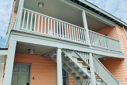 Charming Getaway In Downtown Charleston - Charleston, South Carolina