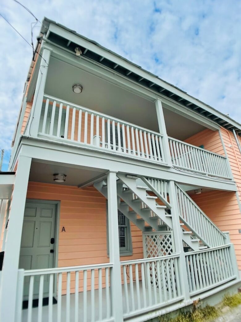 Charming Getaway In Downtown Charleston - Charleston, South Carolina