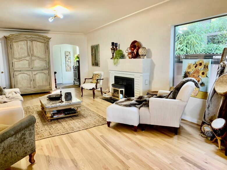 Golden Sunset Villa - Seattle, Washington