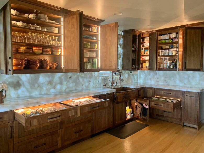 Golden Sunset Villa - Seattle, Washington