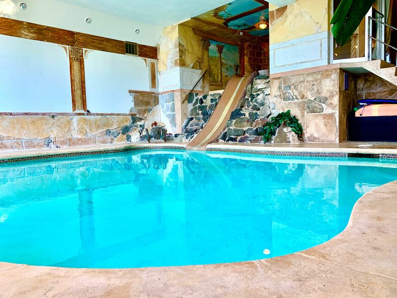 Golden Sunset Villa - Seattle, Washington