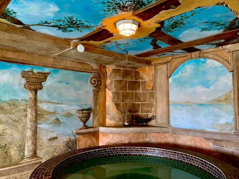 Golden Sunset Villa - Seattle, Washington