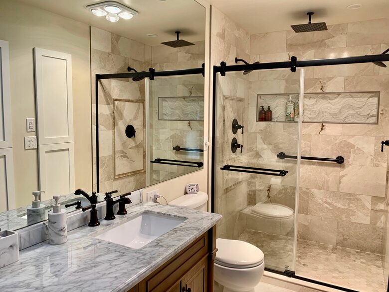 Golden Sunset Villa - Seattle, Washington