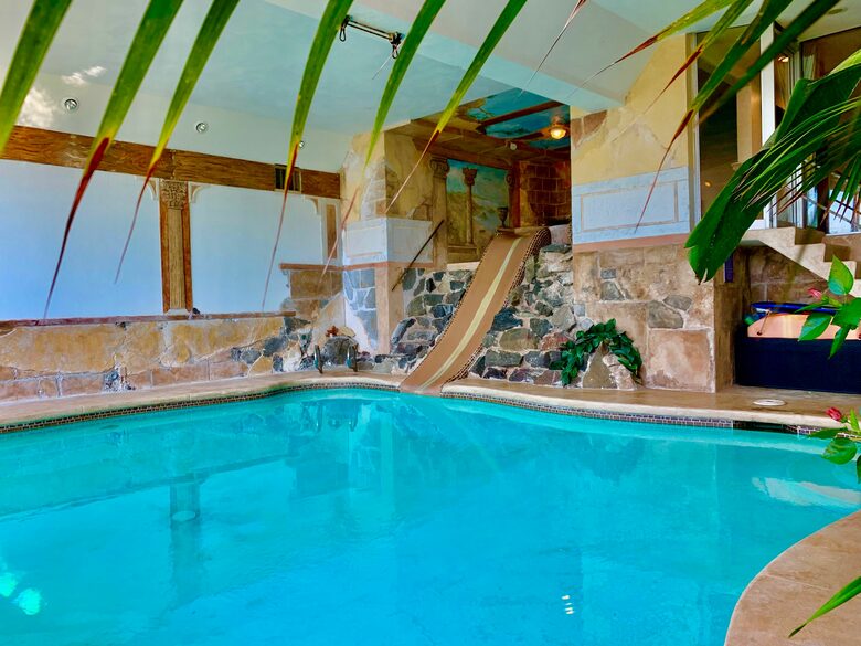 Golden Sunset Villa - Seattle, Washington