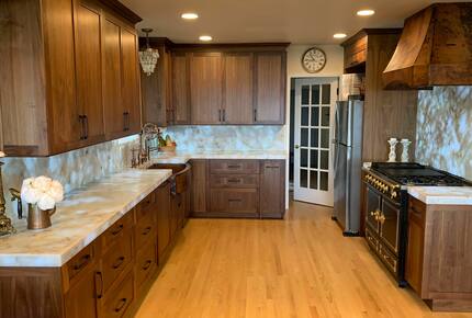 Golden Sunset Villa - Seattle, Washington