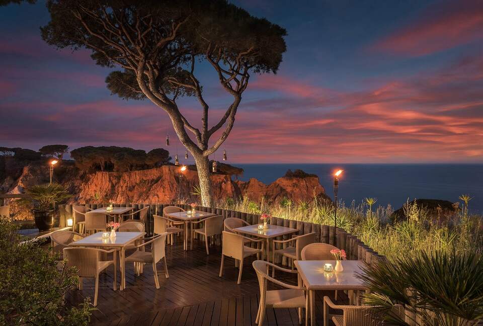 Falesia Beach Luxury Penthouse - Olhos d'Agua, Portugal