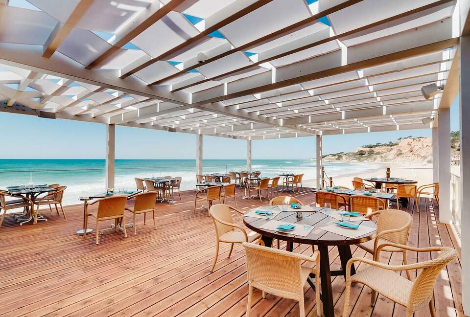 Falesia Beach Luxury Penthouse - Olhos d'Agua, Portugal