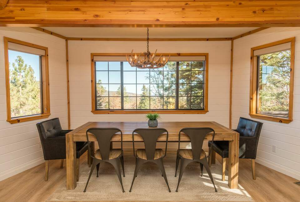 Pinehurst Lodge - Big Bear, California