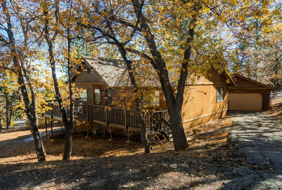 Pinehurst Lodge - Big Bear, California