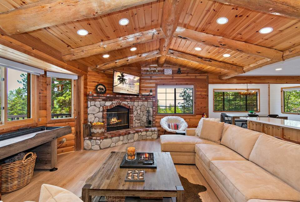 Pinehurst Lodge - Big Bear, California