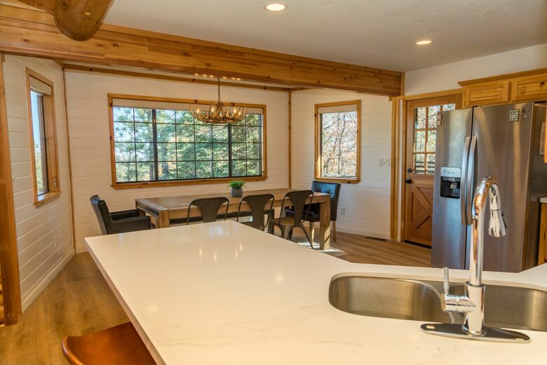 Pinehurst Lodge - Big Bear, California