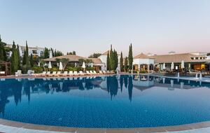 Falesia Beach Luxury Penthouse - Olhos d'Agua, Portugal