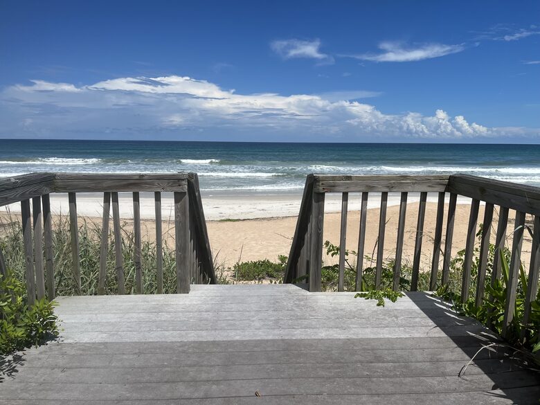 New Smyrna Oceanfront Beach House - New Smyrna Beach, Florida