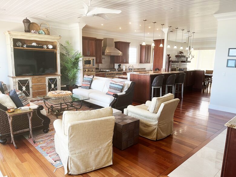 New Smyrna Oceanfront Beach House - New Smyrna Beach, Florida