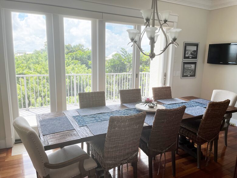 New Smyrna Oceanfront Beach House - New Smyrna Beach, Florida